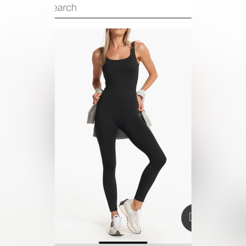 Vuori Halo essential jumpsuit